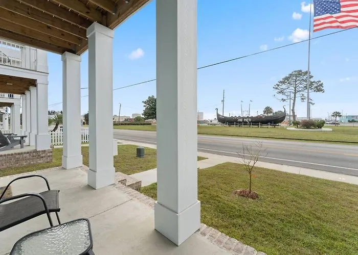 Holiday home Downtown + Bay Views + Seafood Market *